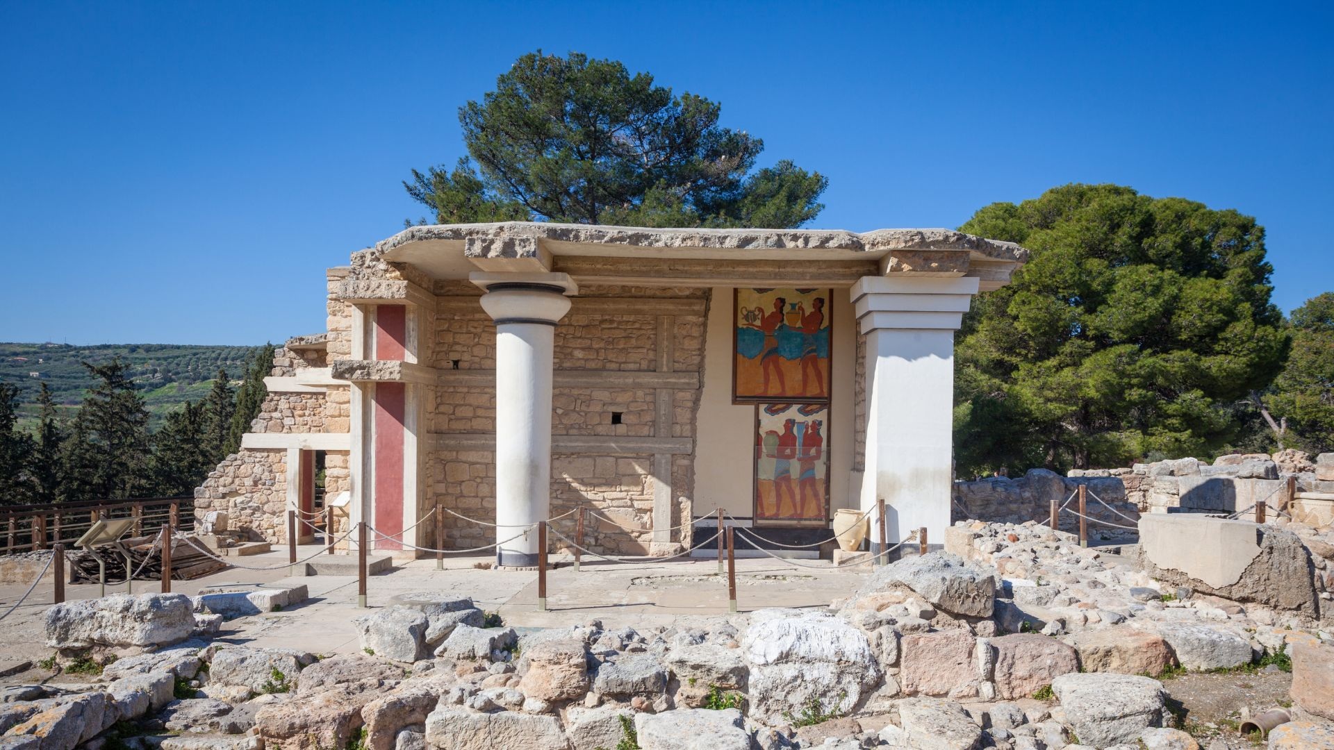 Ανοιξιάτικες επισκέψεις σε ιστορικά μνημεία της Κρήτης