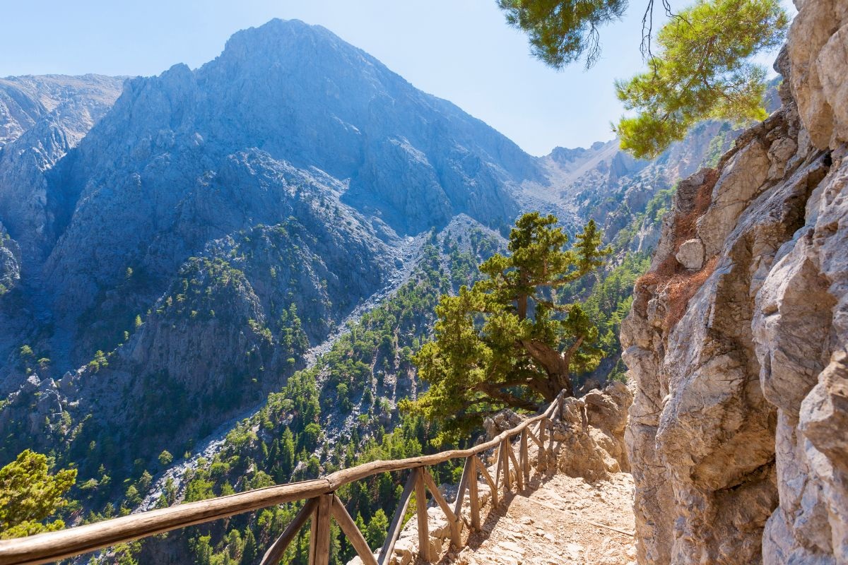 Προτάσεις Πεζοπορίας στο νησί