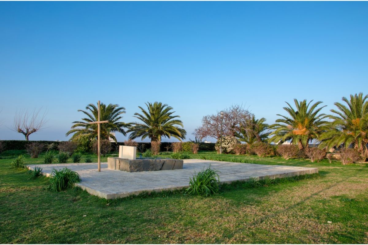 The View from Nikos Kazantzakis' Grave